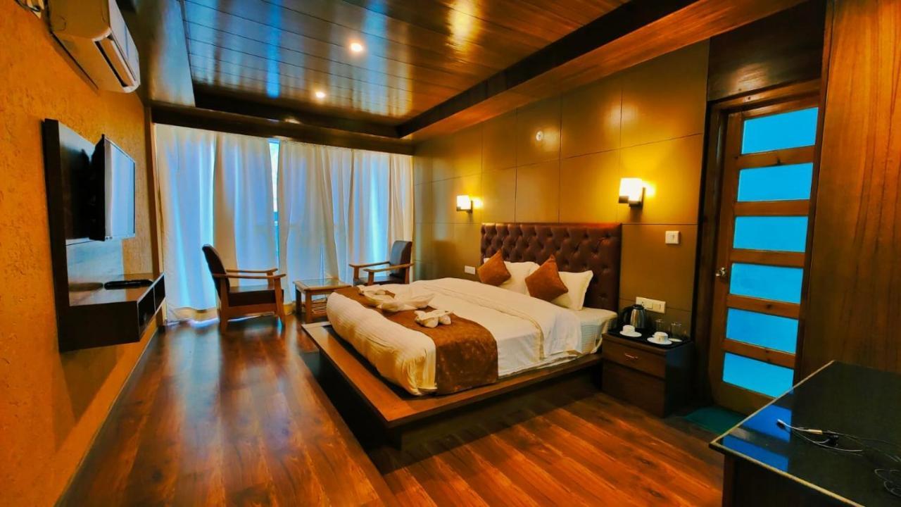Hotel Winterline - Five Star Luxury Hotel Near Mall Road Manali Manāli Exterior foto